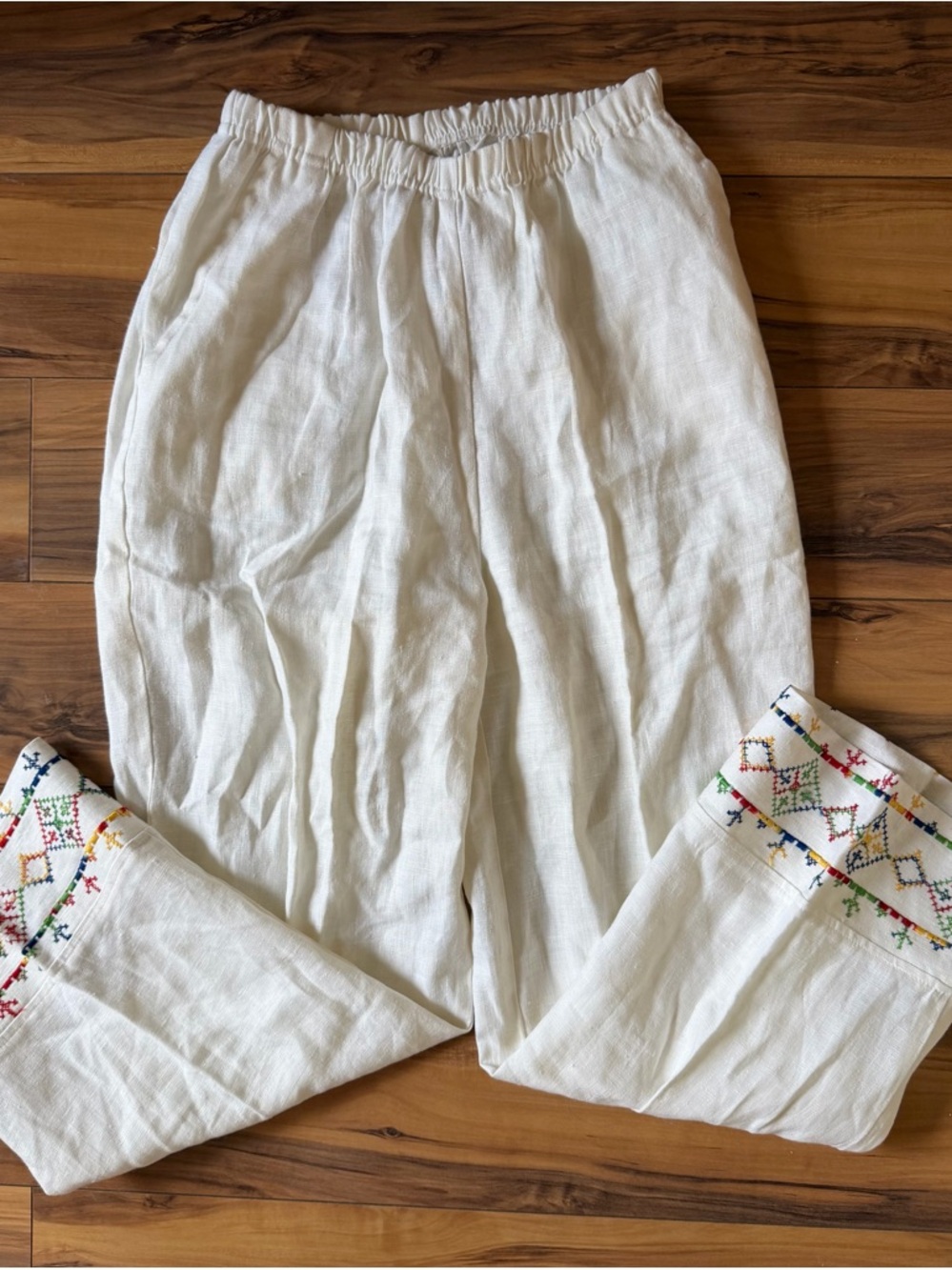 Julie Mango White 100% linen Elastic Waist  with embroidered hem.